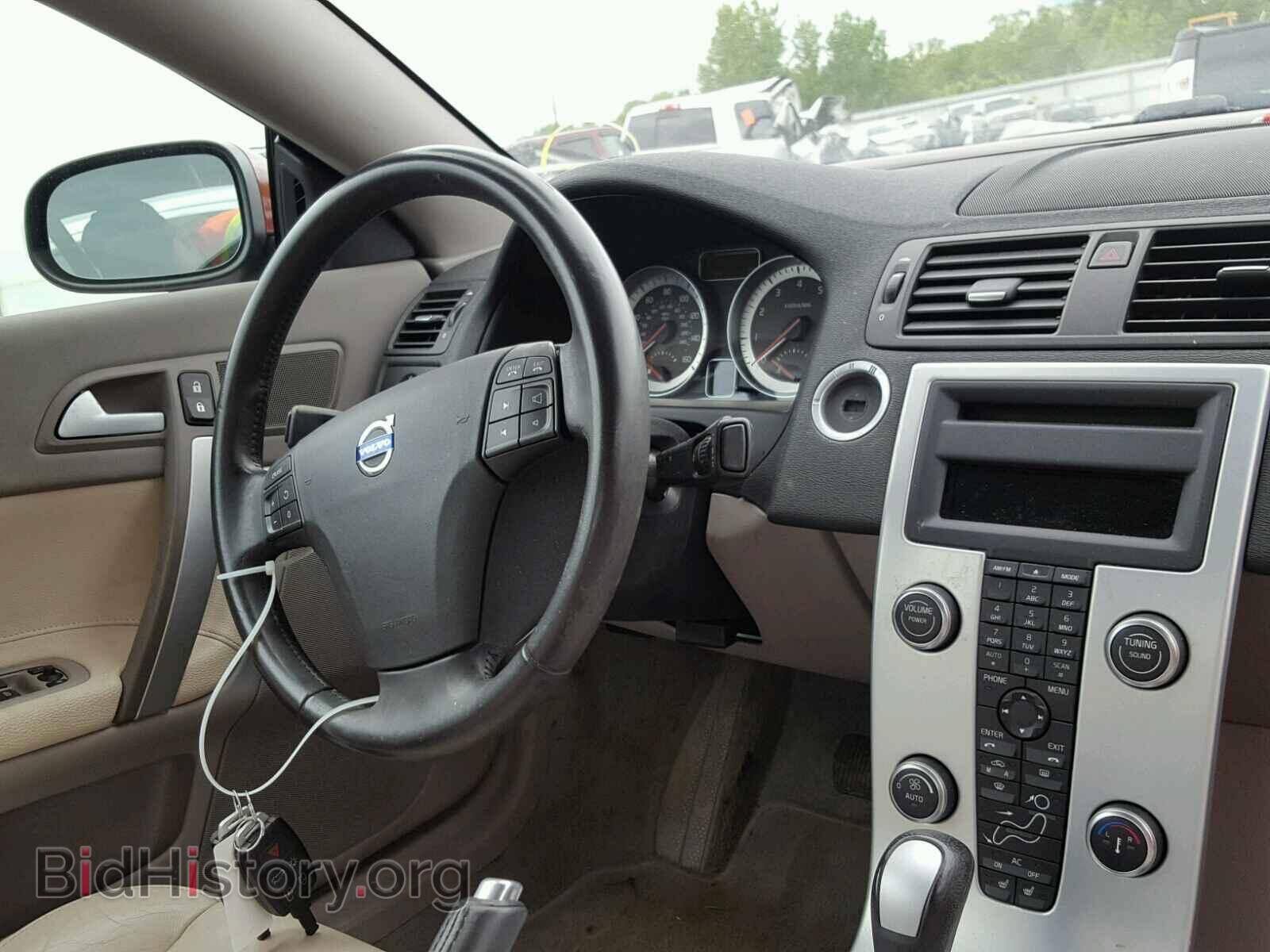 2011 VOLVO C70 - VIN: YV1672MC3BJ114202 - Фото 9