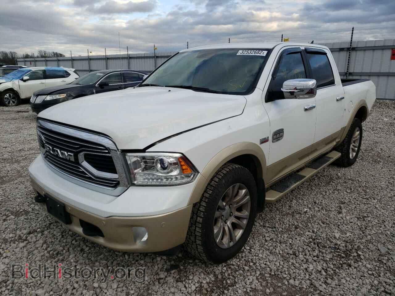 2017 RAM 1500 - VIN: 1C6RR7PT1HS701014 - Фото 2