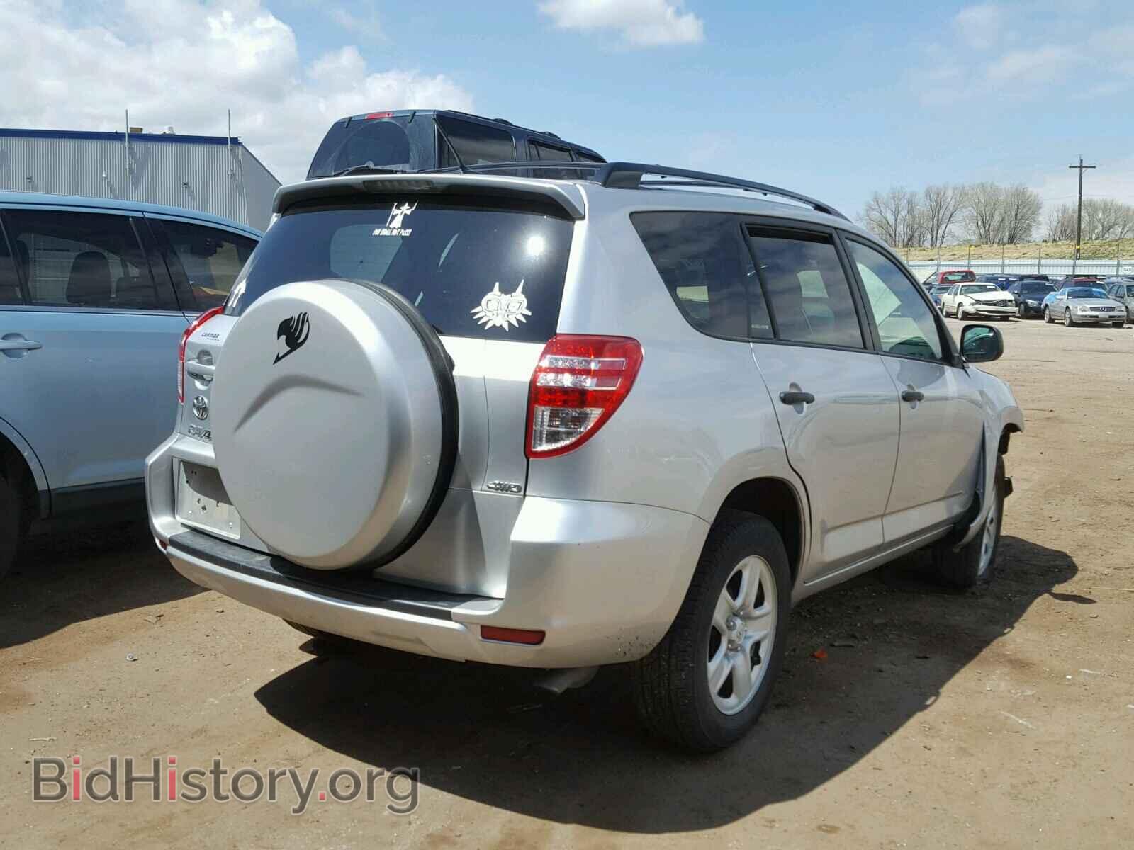 2011 TOYOTA RAV4 - VIN: 2T3BF4DV7BW099788 - Фото 4