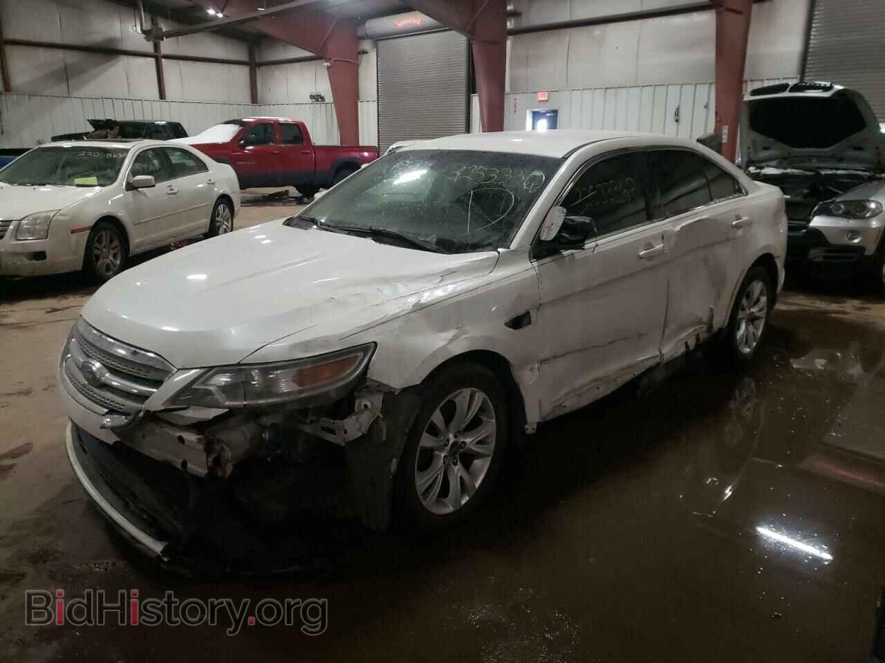 2010 FORD TAURUS - VIN: 1FAHP2EW8AG149777 - Фото 2