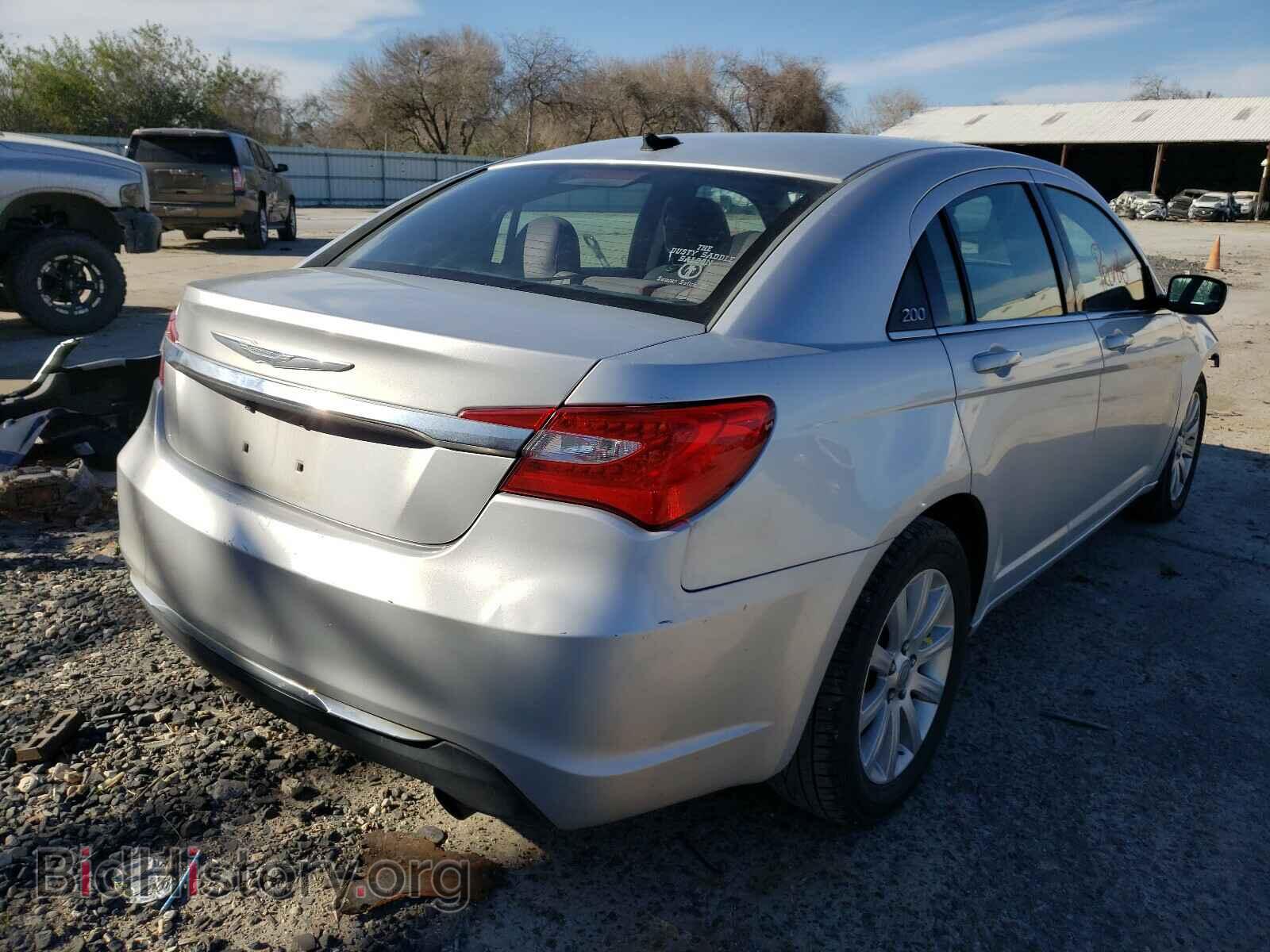 2012 CHRYSLER 200 - VIN: 1C3CCBBG4CN306611 - Фото 4