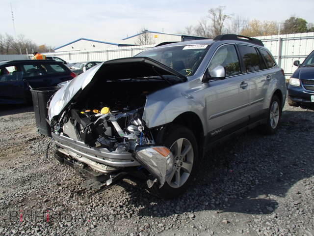 2014 SUBARU OUTBACK - VIN: 4S4BRBLC7E3248263 - Photo 2