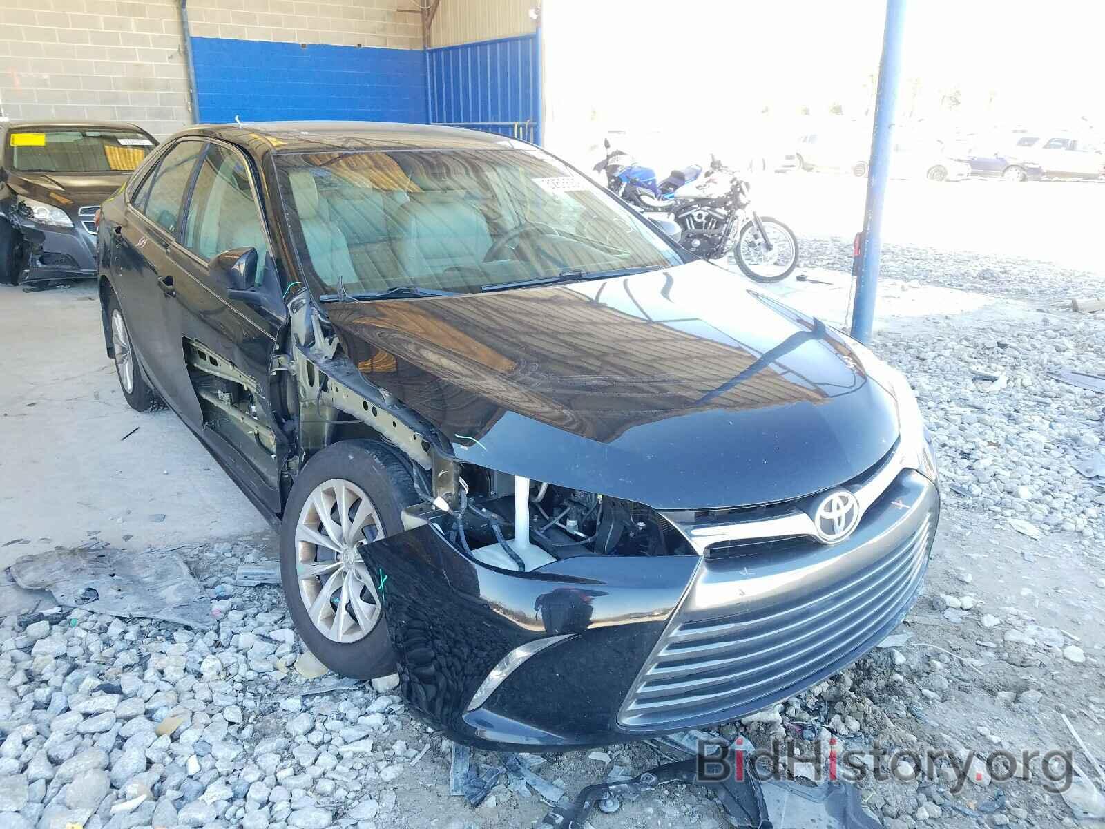Photo 4T4BF1FK5FR448016 - TOYOTA CAMRY 2015