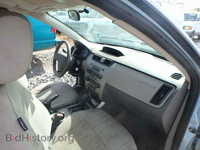 2008 FORD FOCUS - VIN: 1FAHP35N68W156921 - Photo 5
