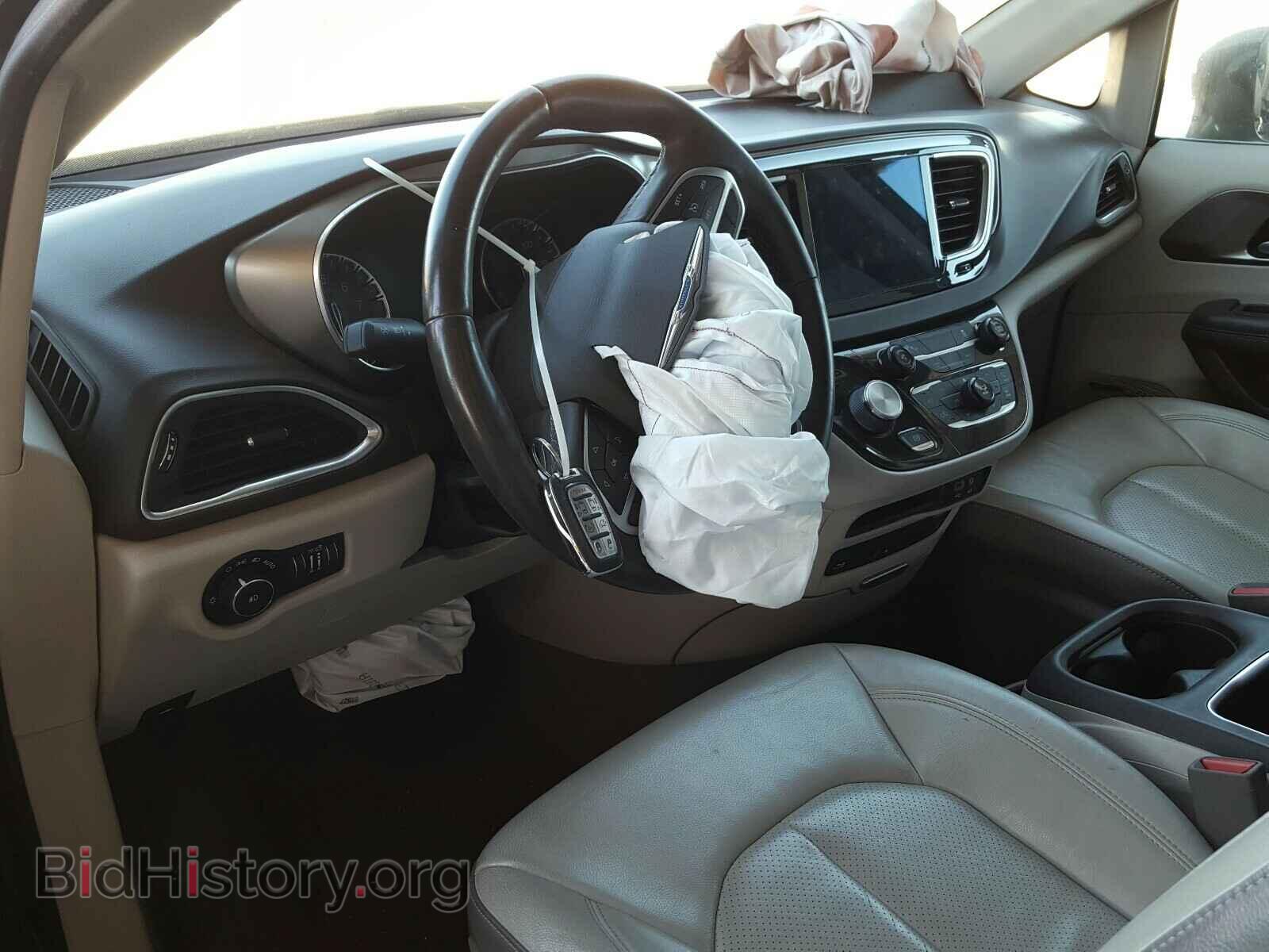 2017 CHRYSLER PACIFICA - VIN: 2C4RC1EG7HR592105 - Photo 9