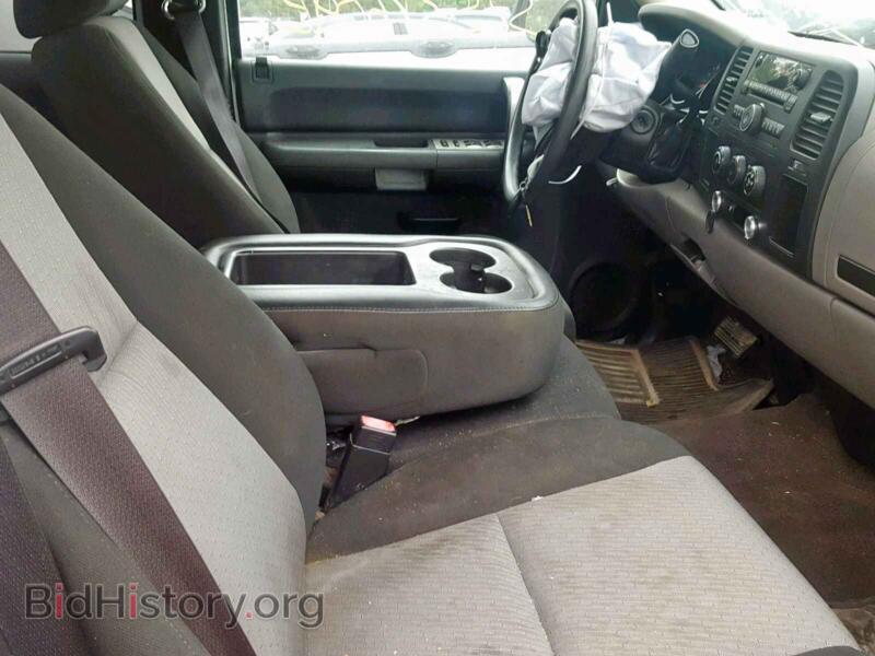 2009 Chevrolet SILVERADO (VIN 1GCEC19C19Z277670) — фото 5 из 10