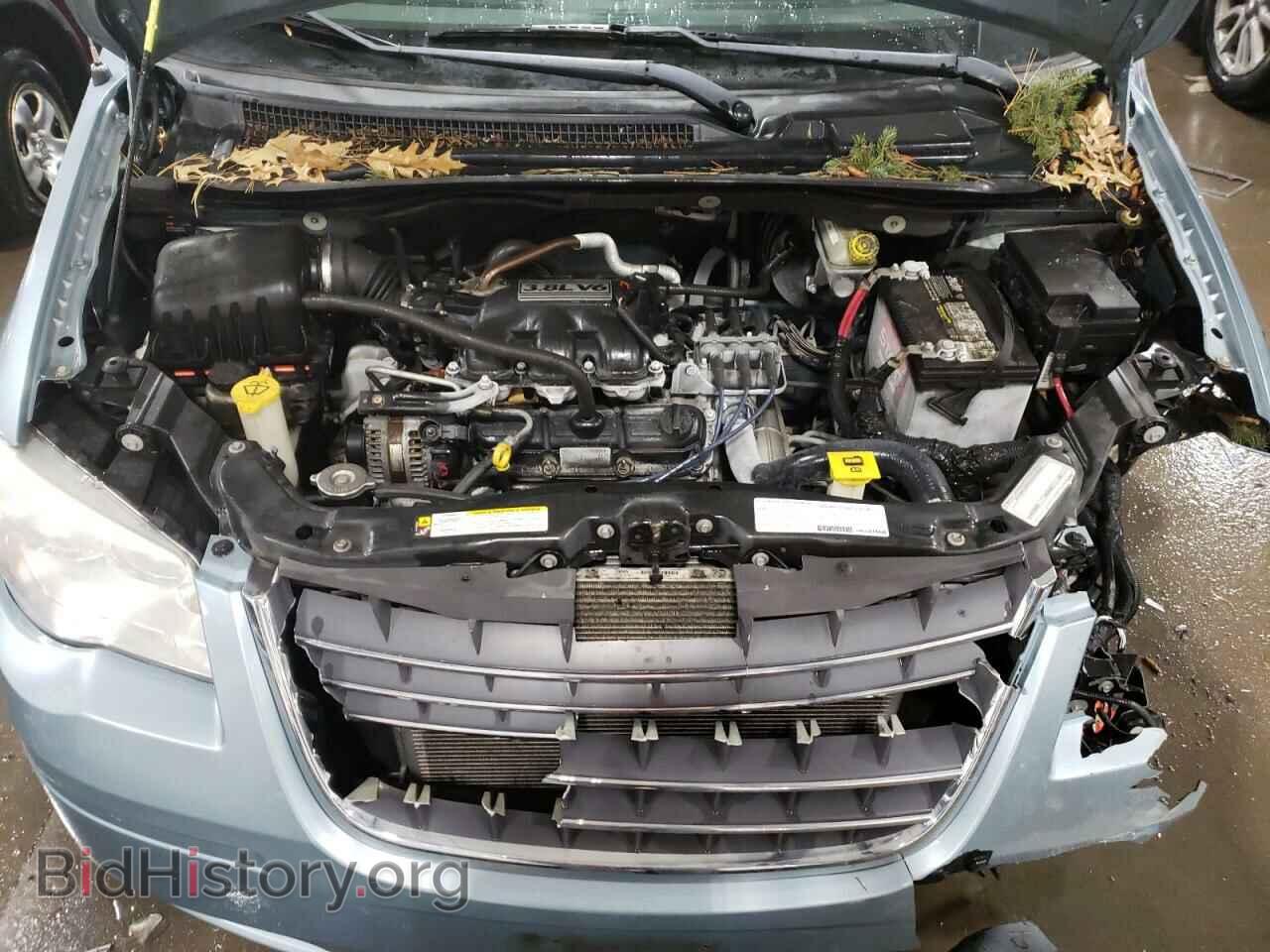 2008 CHRYSLER MINIVAN - VIN: 2A8HR54P28R773284 - Фото 7