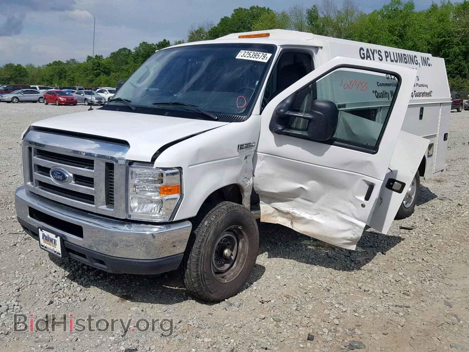 2017 FORD ECONOLINE - VIN: 1FDWE3F60HDC63078 - Фото 2