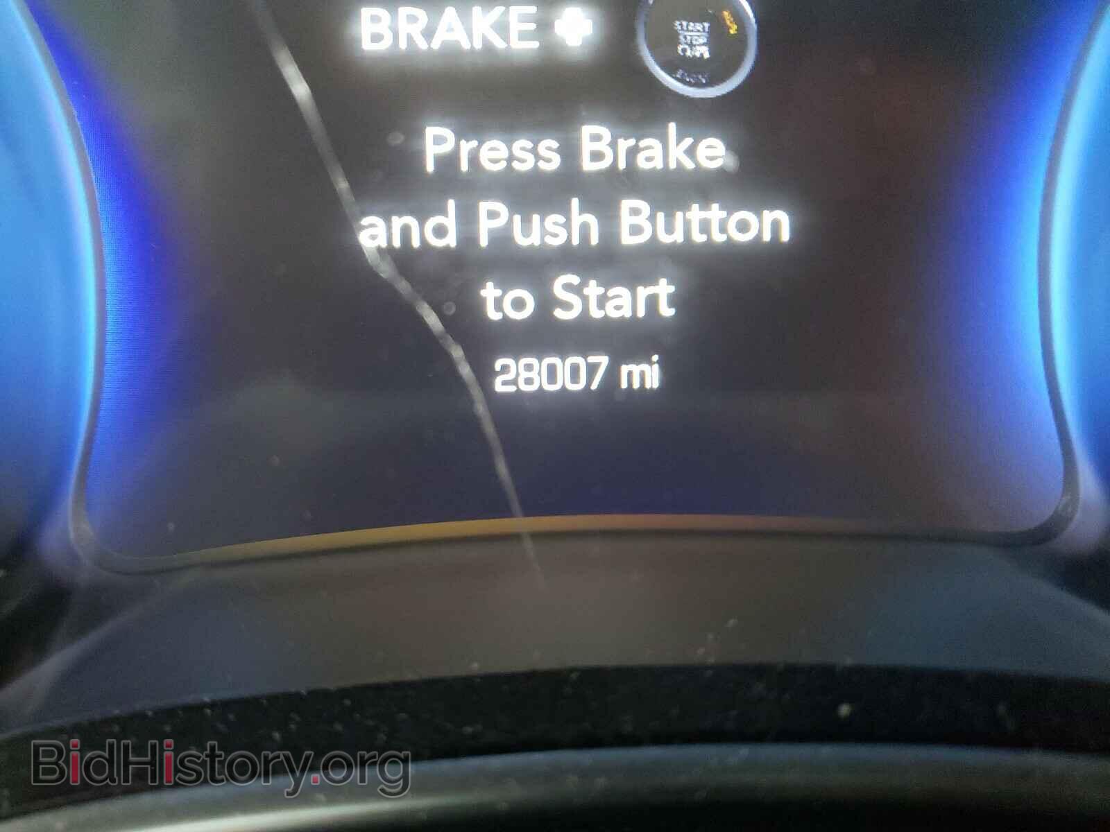 2018 CHRYSLER 300 - VIN: 2C3CCAEG7JH275883 - Фото 8