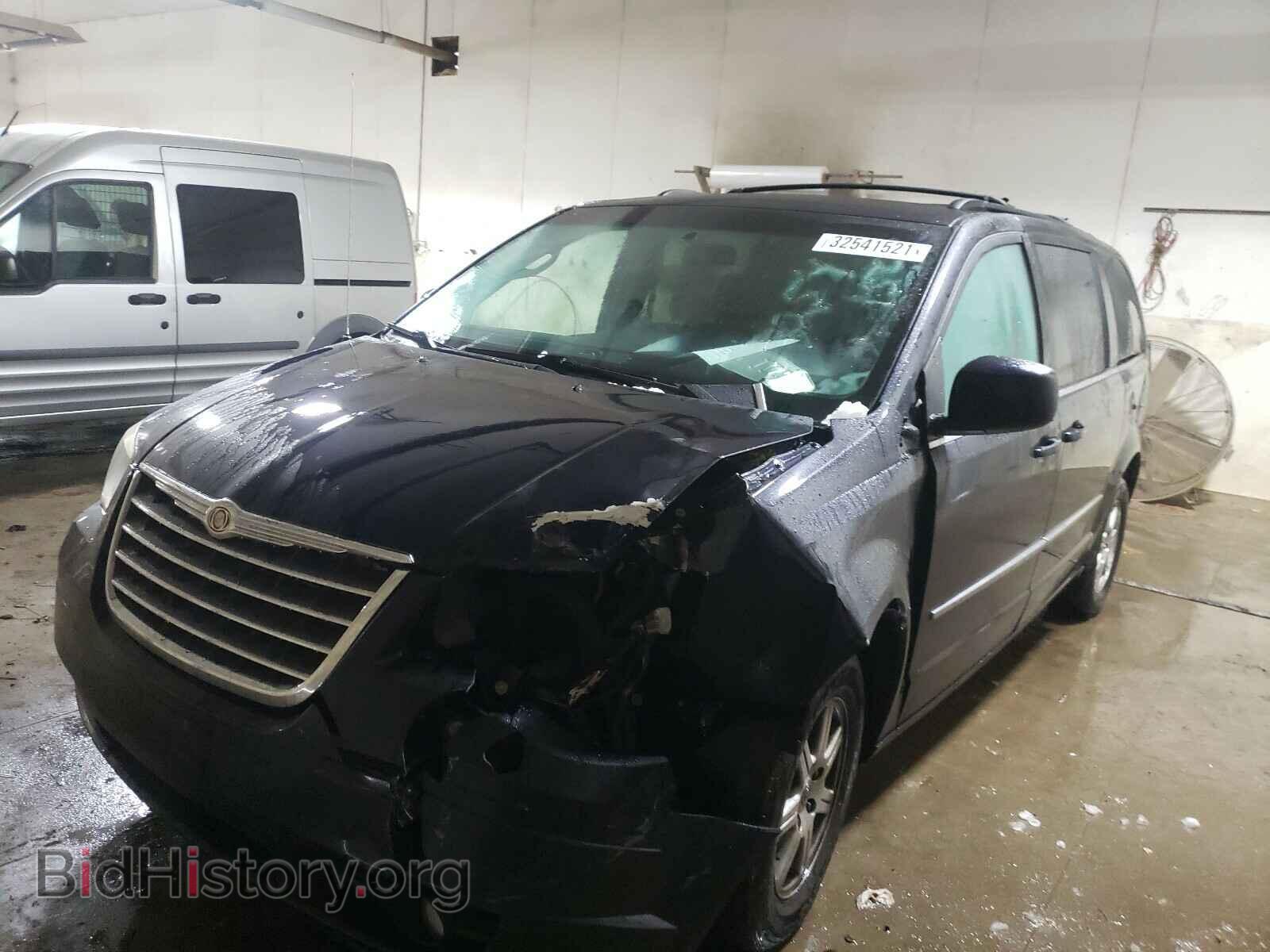2010 CHRYSLER MINIVAN - VIN: 2A4RR8D15AR451666 - Фото 2