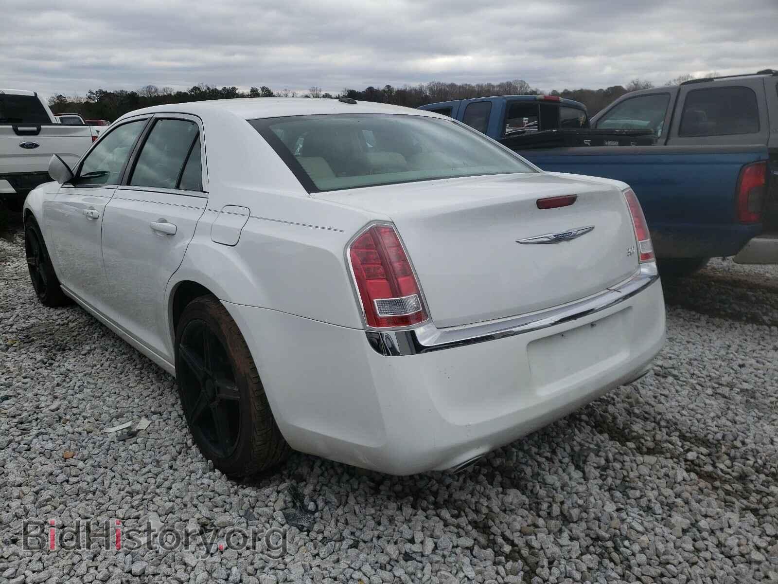 2014 CHRYSLER 300 - VIN: 2C3CCAAG2EH217773 - Фото 3
