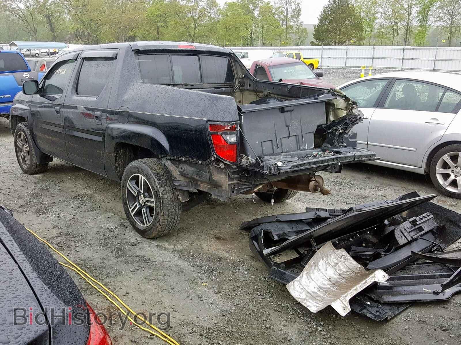 2013 HONDA RIDGELINE - VIN: 5FPYK1F71DB015547 - Фото 2