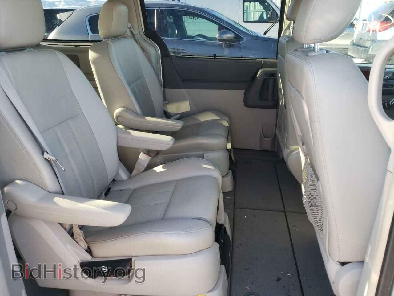 2009 CHRYSLER MINIVAN - VIN: 2A8HR54X59R583965 - Фото 6