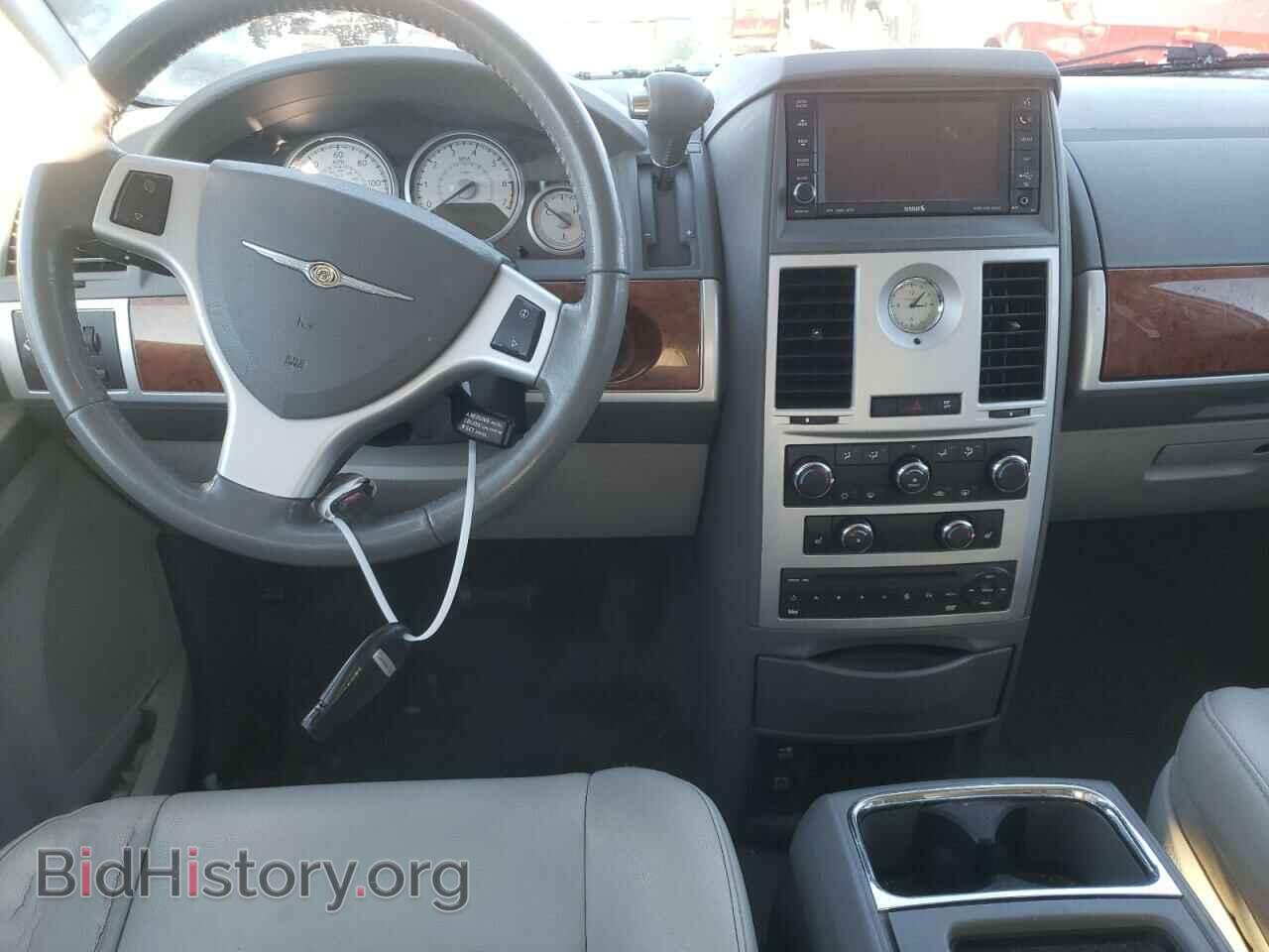 2009 CHRYSLER MINIVAN - VIN: 2A8HR54X59R583965 - Фото 9