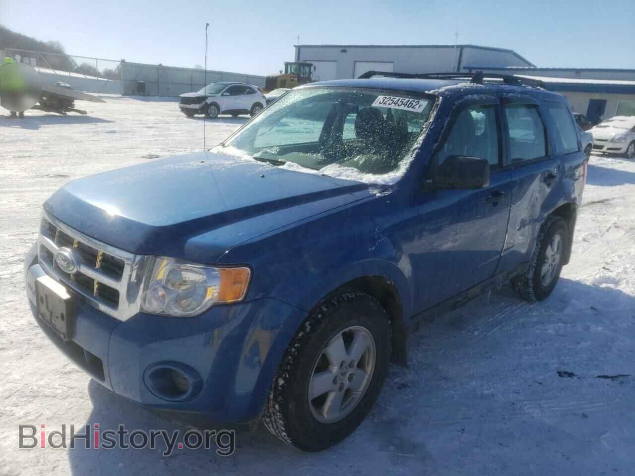 2011 FORD ESCAPE - VIN: 1FMCU0C71BKA91339 - Фото 2