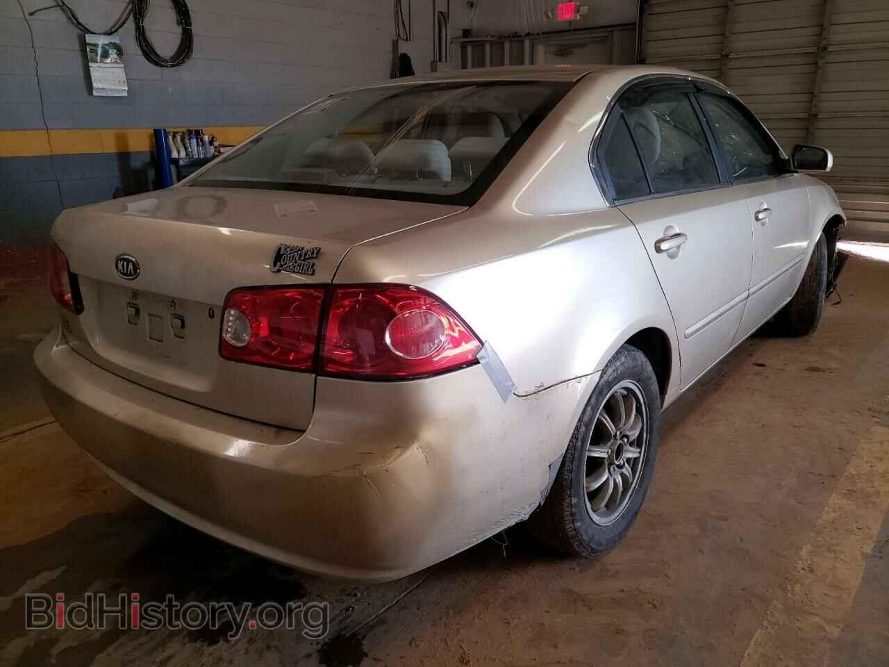 2007 KIA OPTIMA - VIN: KNAGE123975117101 - Фото 4