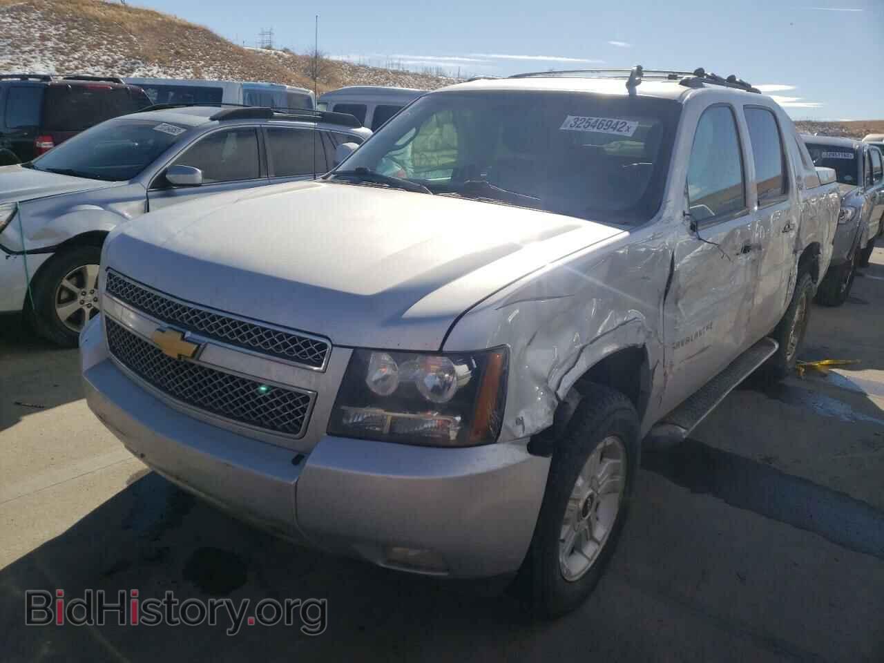 2013 CHEVROLET AVALANCHE - VIN: 3GNTKFE72DG172023 - Фото 2