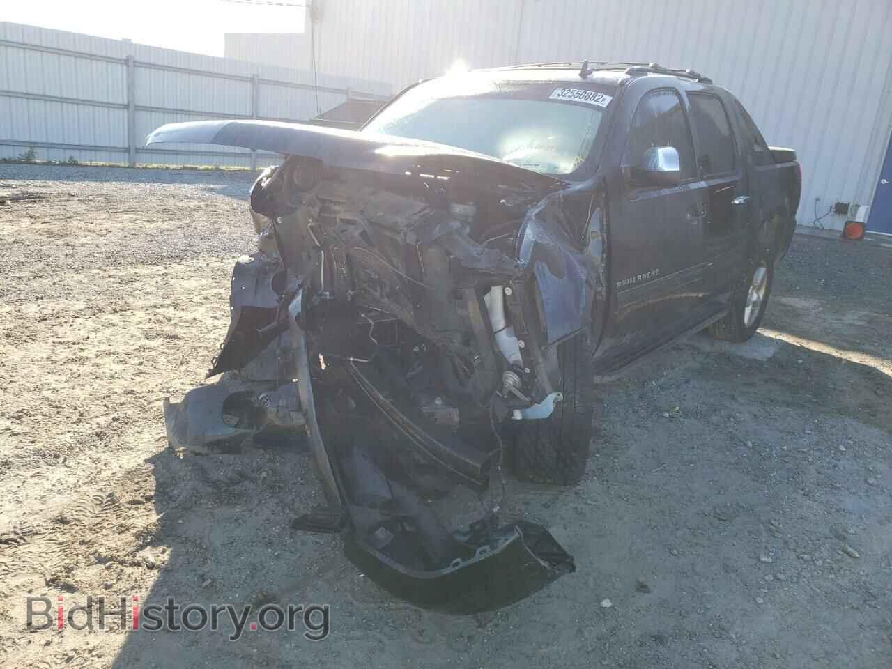 2013 CHEVROLET AVALANCHE - VIN: 3GNMCFE00DG243045 - Фото 2