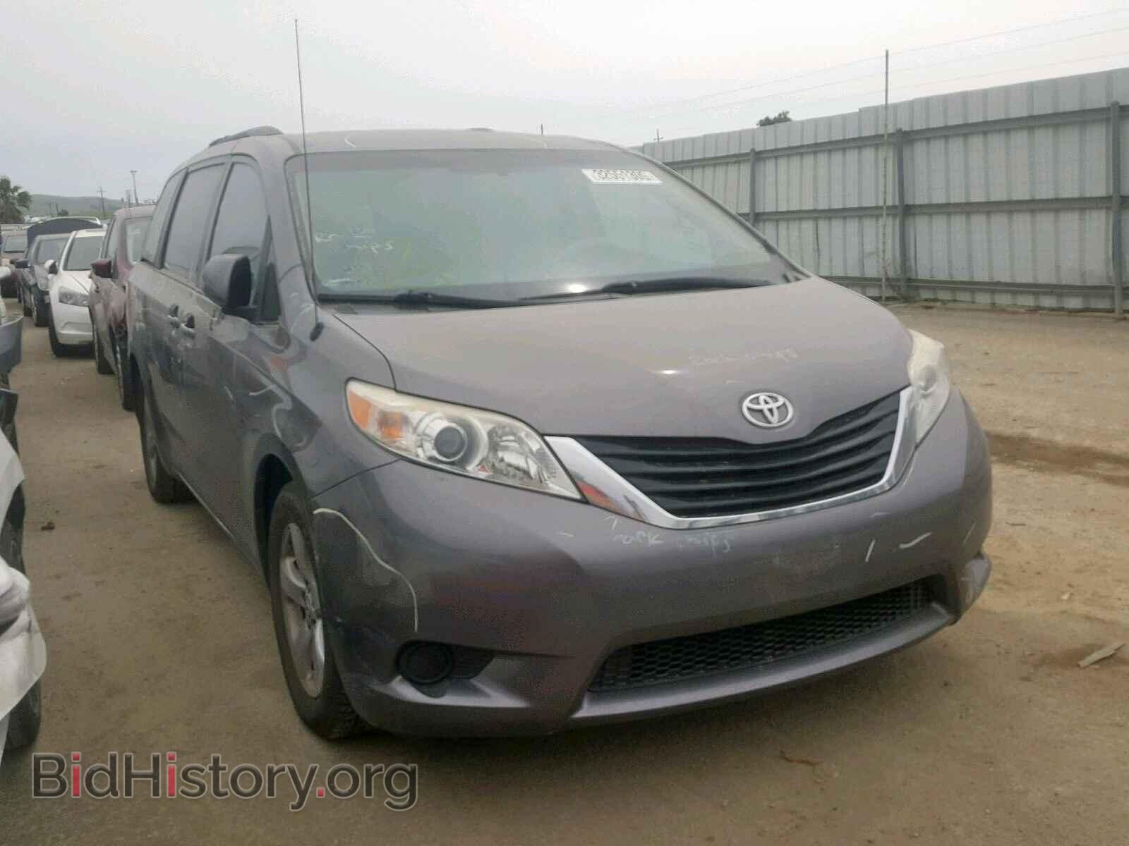 Фотография 5TDKK3DC7BS085606 - TOYOTA SIENNA LE 2011