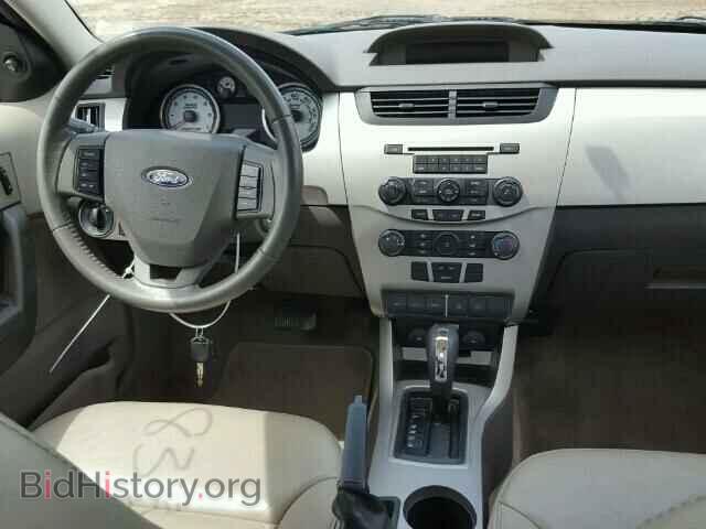 2008 FORD FOCUS - VIN: 1FAHP35N08W252172 - Фото 9