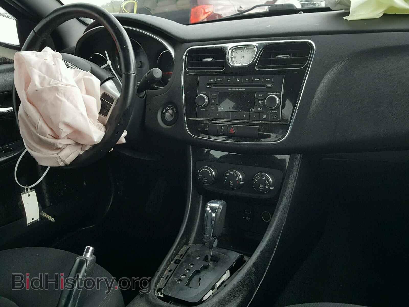 2014 CHRYSLER 200 - VIN: 1C3CCBBG5EN115556 - Фото 9