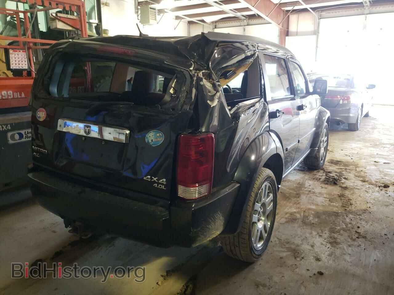 2008 DODGE NITRO - VIN: 1D8GU586X8W102571 - Photo 4