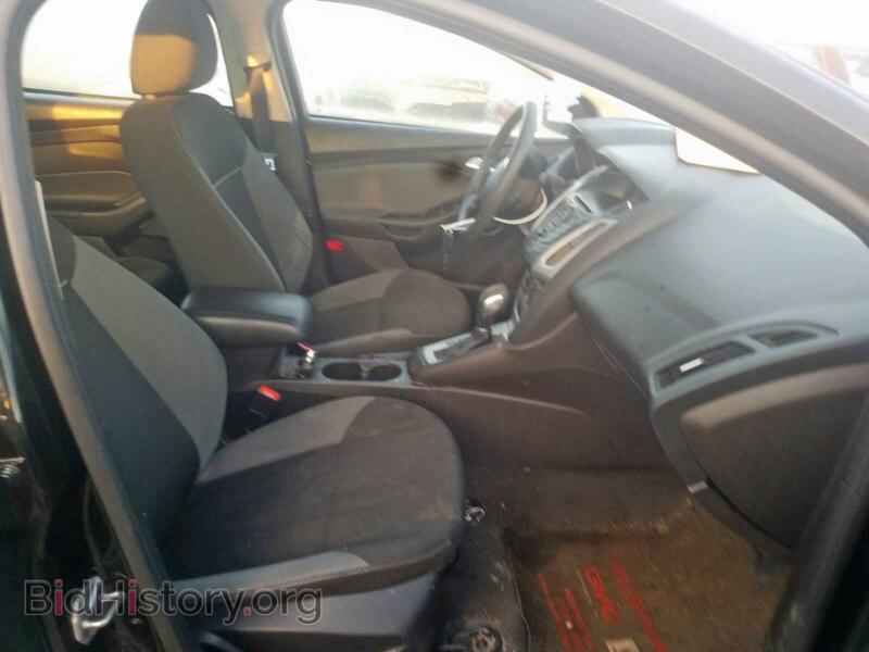 2014 Ford FOCUS (VIN 1FADP3F28EL239007) — photo 5 of 10