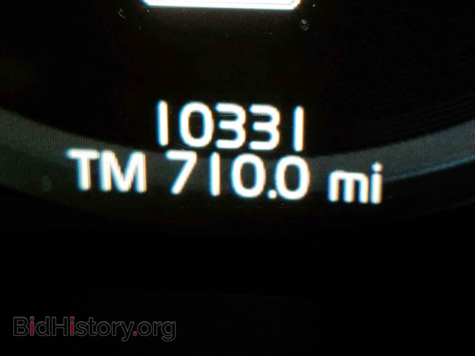 2018 VOLVO XC60 - VIN: LYVA22RL2JB117767 - Photo 8