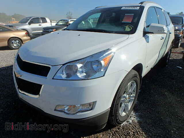2010 CHEVROLET TRAVERSE - VIN: 1GNLRFED9AS136321 - Фото 2