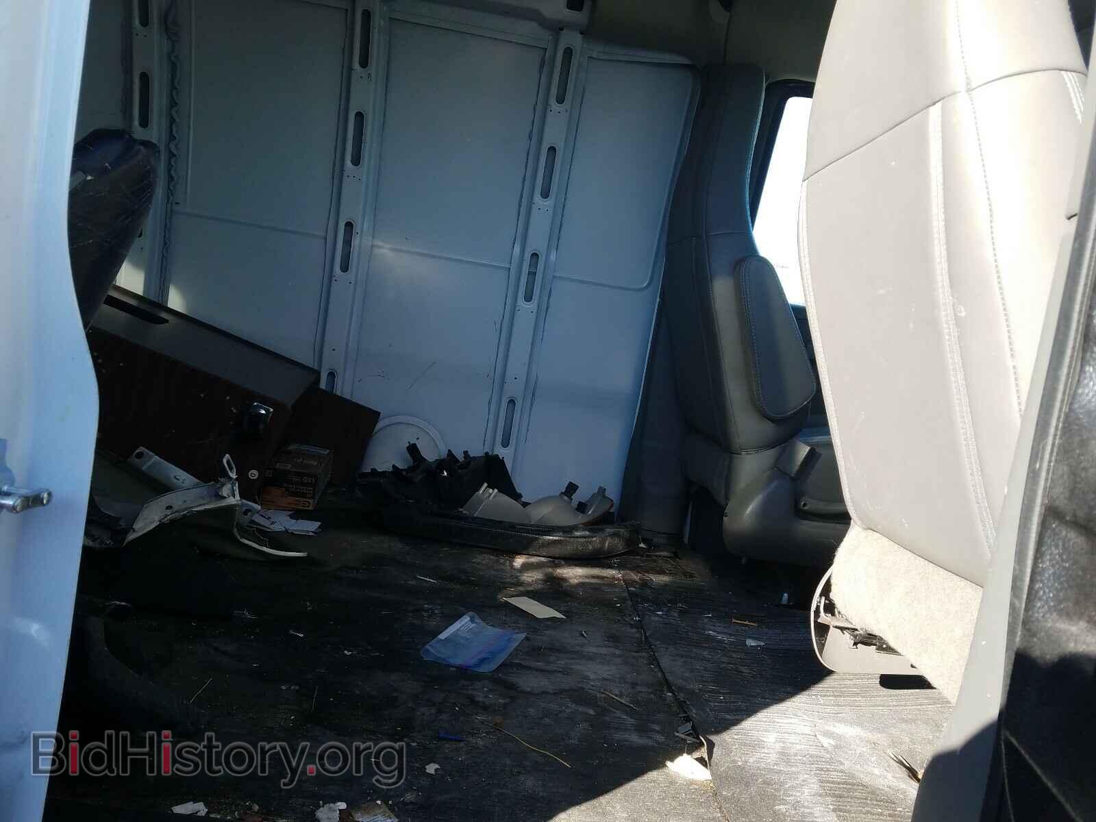 2019 CHEVROLET EXPRESS - VIN: 1GCWGAFG3K1200934 - Фото 6