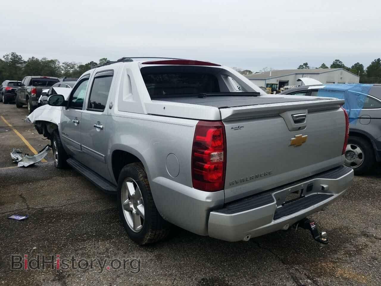 2013 CHEVROLET AVALANCHE - VIN: 3GNMCFE04DG290823 - Фото 3