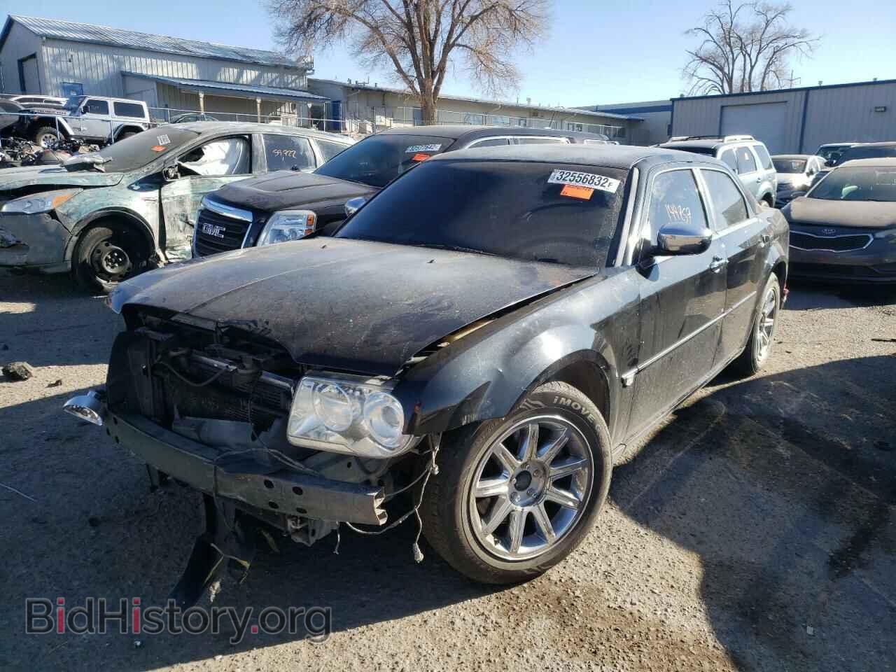 2006 CHRYSLER 300 - VIN: 2C3KA63H46H408679 - Фото 2