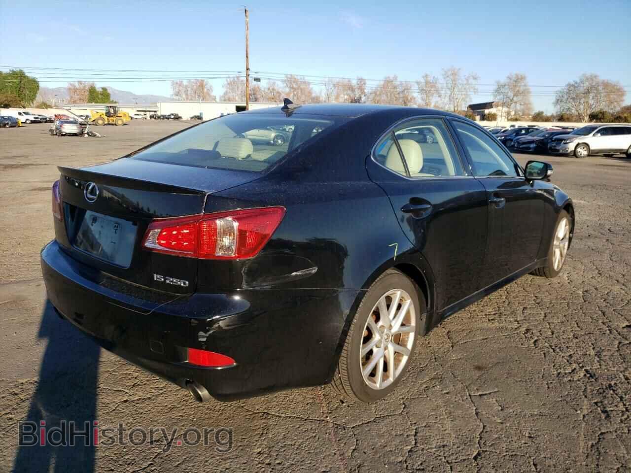 2011 LEXUS IS - VIN: JTHBF5C21B5138605 - Photo 4