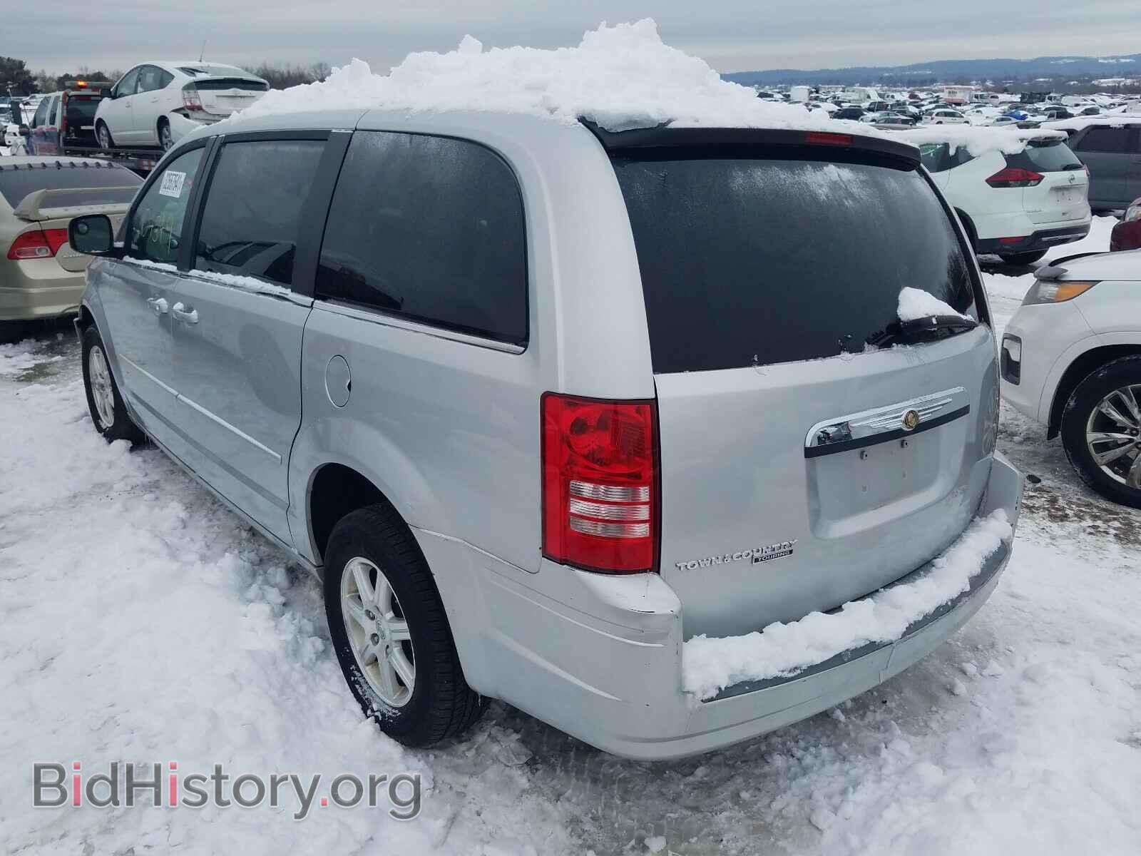 2008 CHRYSLER MINIVAN - VIN: 2A8HR54P78R635207 - Фото 3