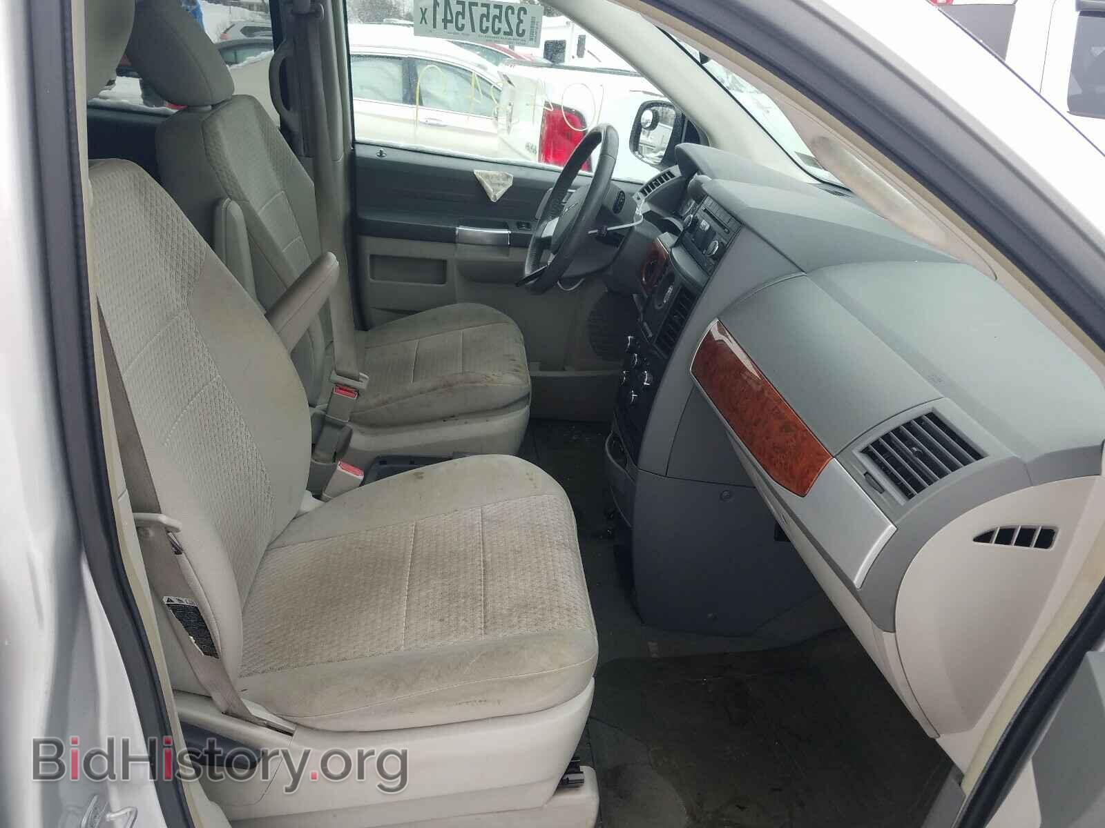 2008 CHRYSLER MINIVAN - VIN: 2A8HR54P78R635207 - Фото 5