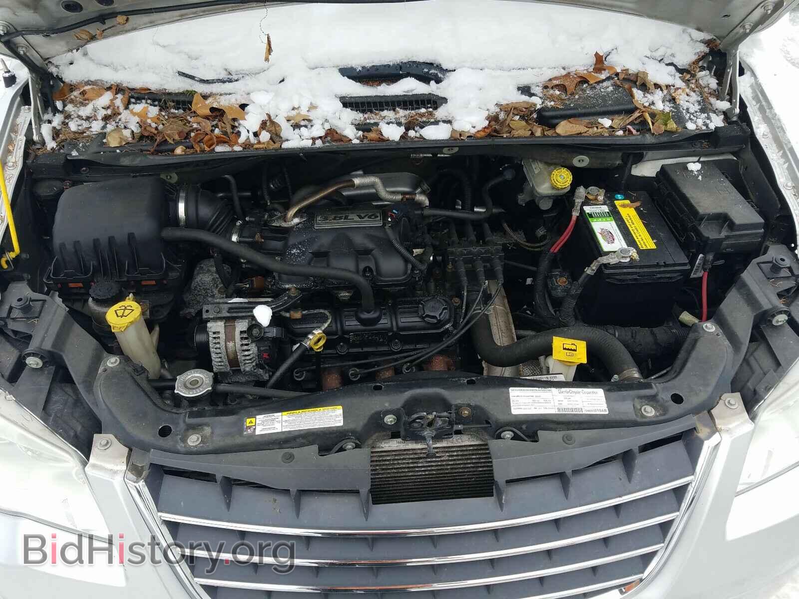 2008 CHRYSLER MINIVAN - VIN: 2A8HR54P78R635207 - Фото 7