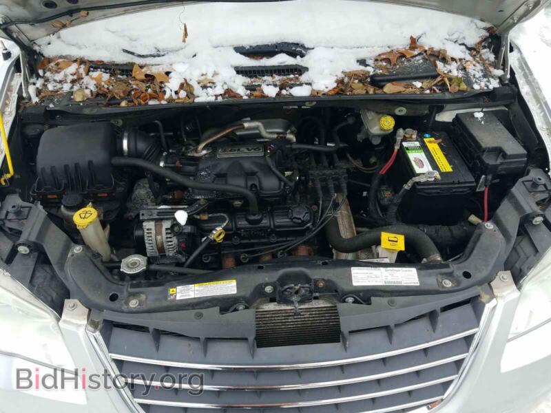2008 Chrysler MINIVAN (VIN 2A8HR54P78R635207) — фото 7 из 10