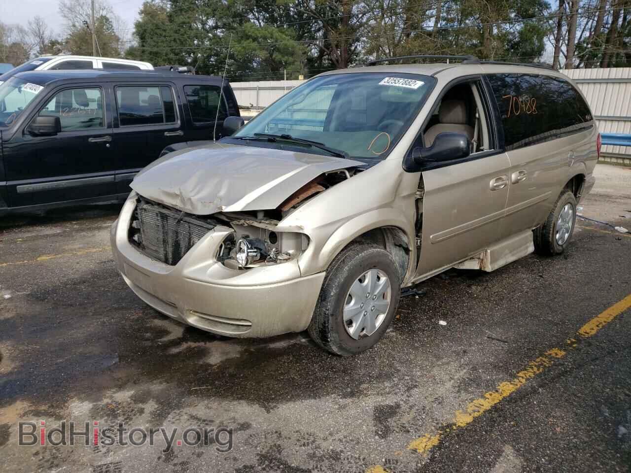 2006 CHRYSLER MINIVAN - VIN: 2A4GP44R66R715867 - Фото 2