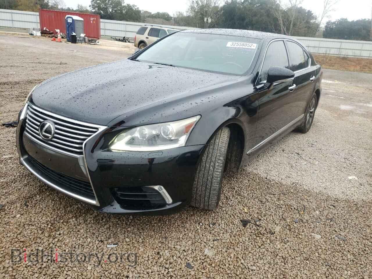2013 LEXUS LS460 - VIN: JTHBL5EF2D5122747 - Photo 2