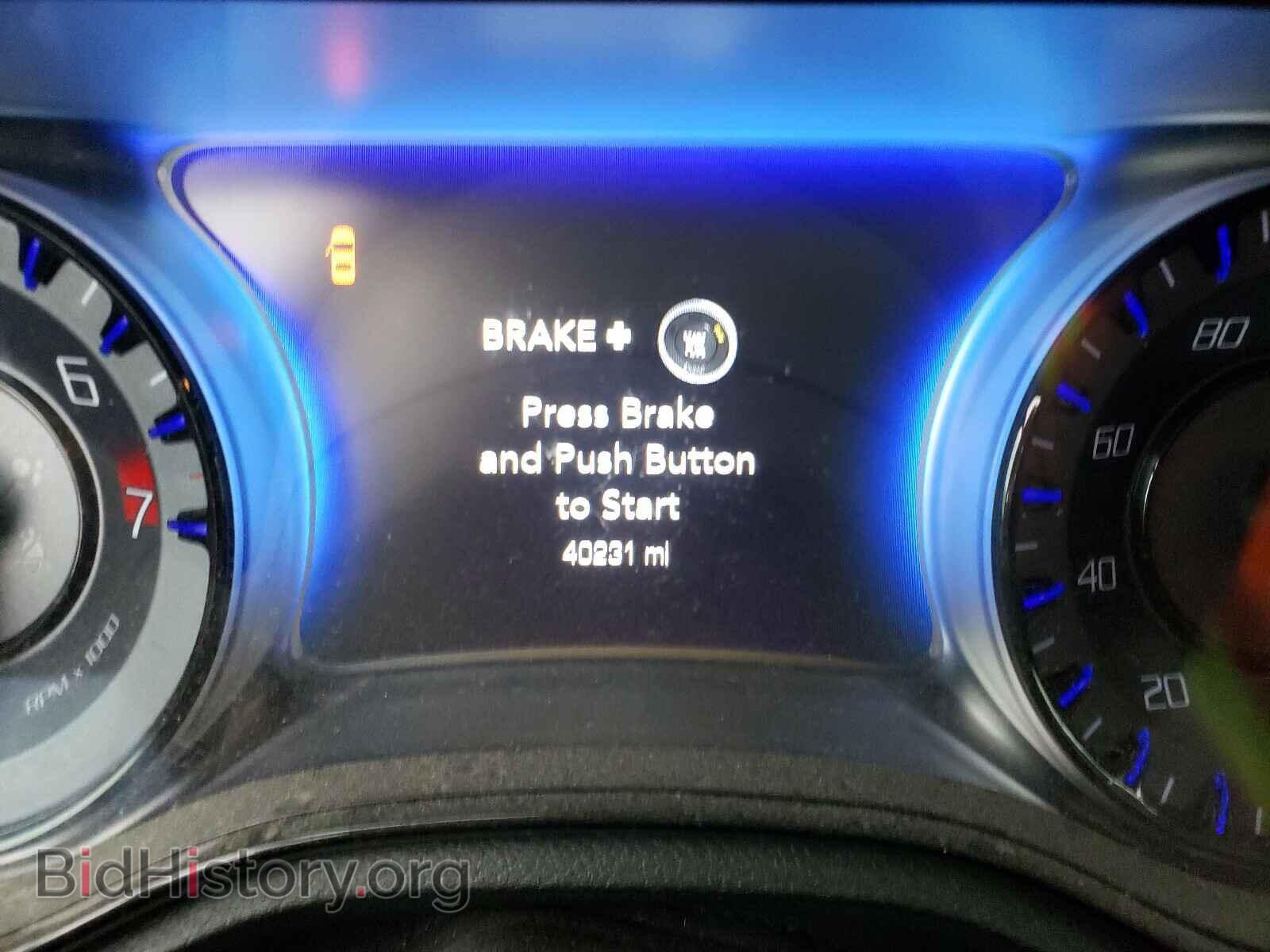 2017 CHRYSLER 300 - VIN: 2C3CCAGG3HH545098 - Фото 8