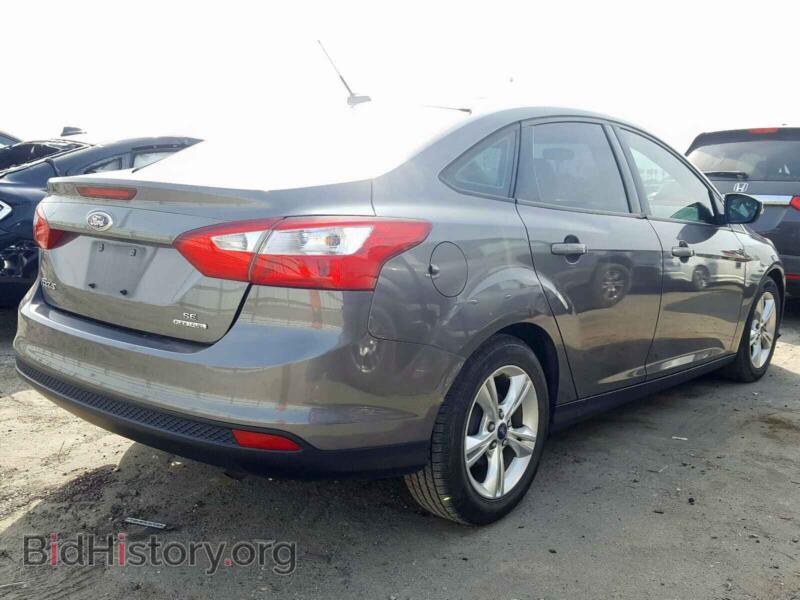 2013 Ford FOCUS (VIN 1FADP3F28DL123871) — фото 4 из 10