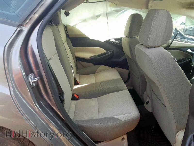 2013 Ford FOCUS (VIN 1FADP3F28DL123871) — фото 6 из 10