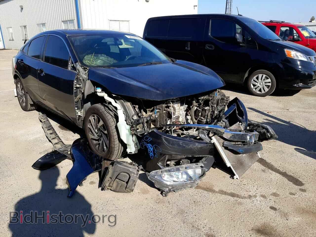 Фотография 2HGFC2F74JH579851 - HONDA CIVIC 2018