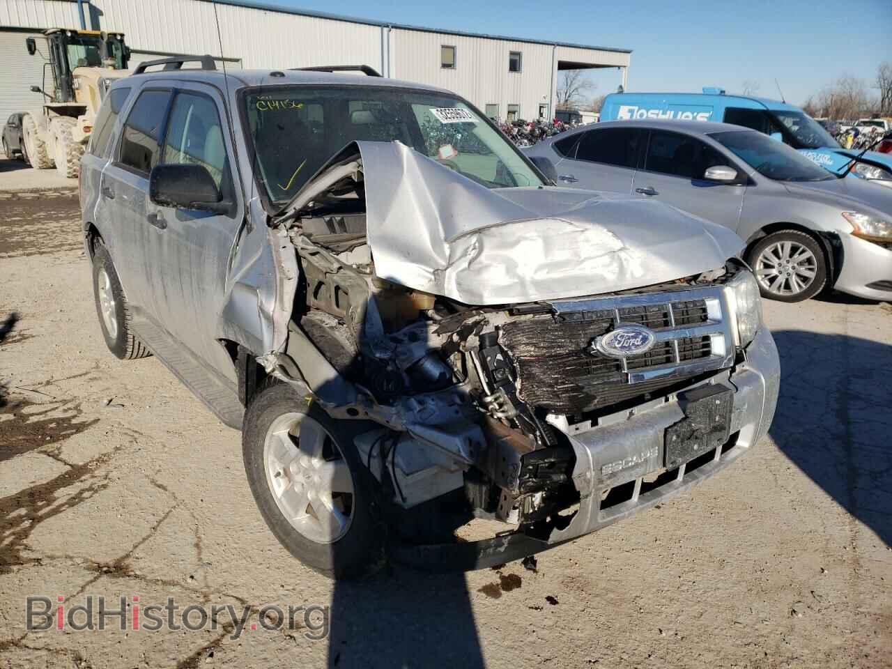 Фотография 1FMCU0DG9BKC14156 - FORD ESCAPE 2011