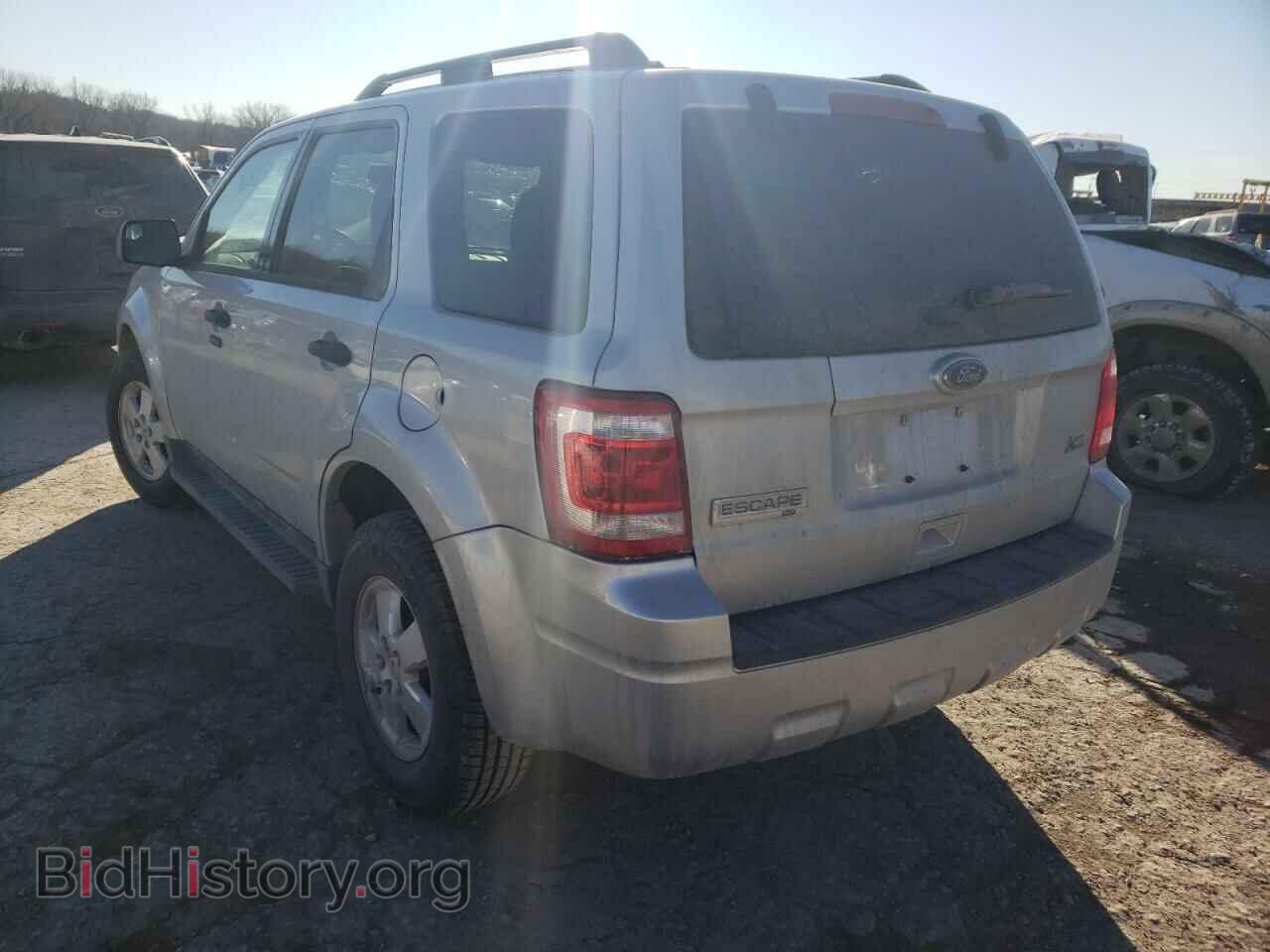 2011 FORD ESCAPE - VIN: 1FMCU0DG9BKC14156 - Фото 3