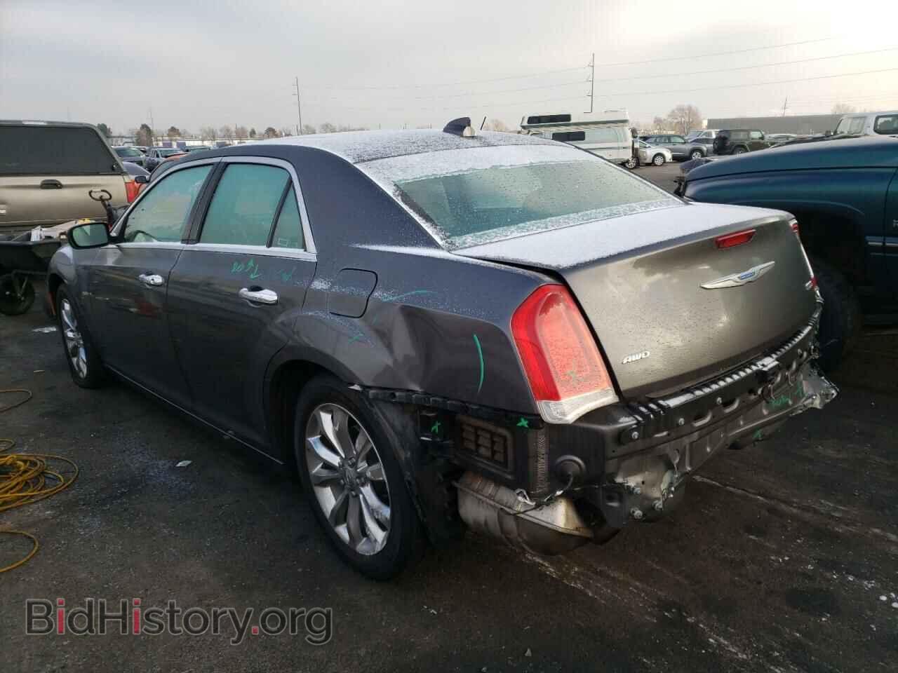 2018 CHRYSLER 300 - VIN: 2C3CCAKGXJH268382 - Фото 3