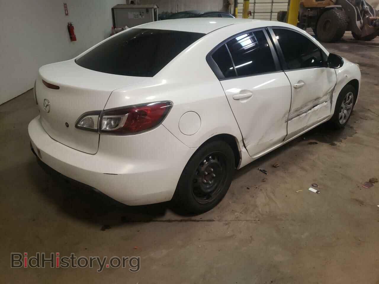 2011 MAZDA 3 - VIN: JM1BL1UG1B1399687 - Фото 4