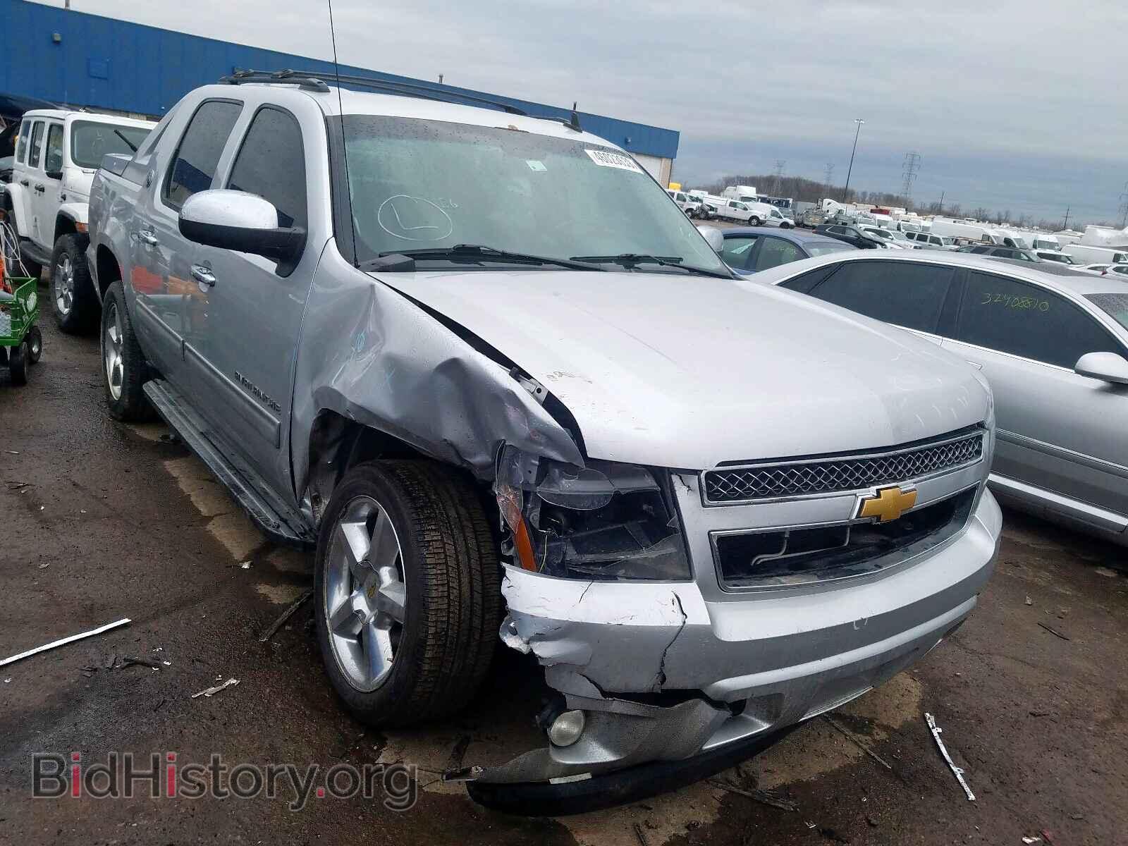 Photo 3GNMCEE03DG209191 - CHEVROLET AVALANCHE 2013