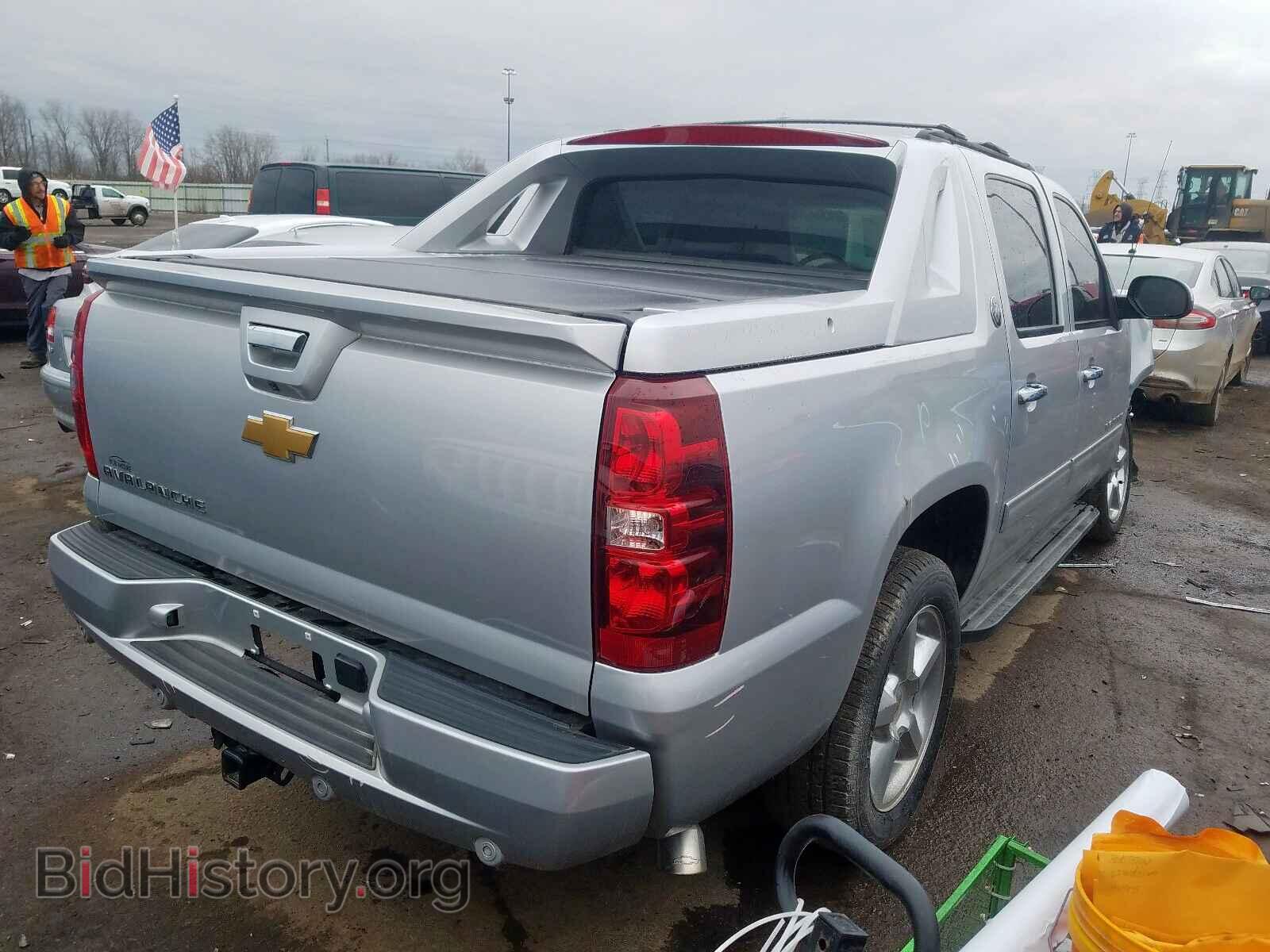 2013 CHEVROLET AVALANCHE - VIN: 3GNMCEE03DG209191 - Фото 4