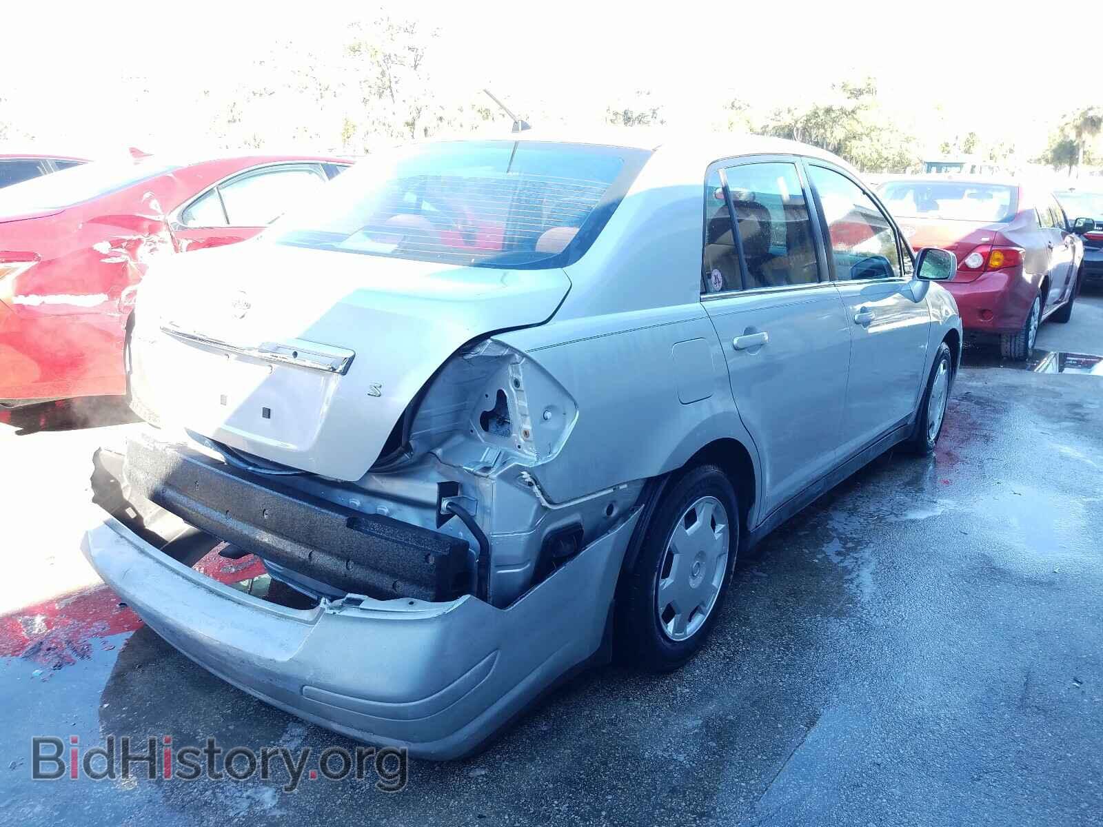 2007 NISSAN VERSA - VIN: 3N1BC11E37L416463 - Фото 4